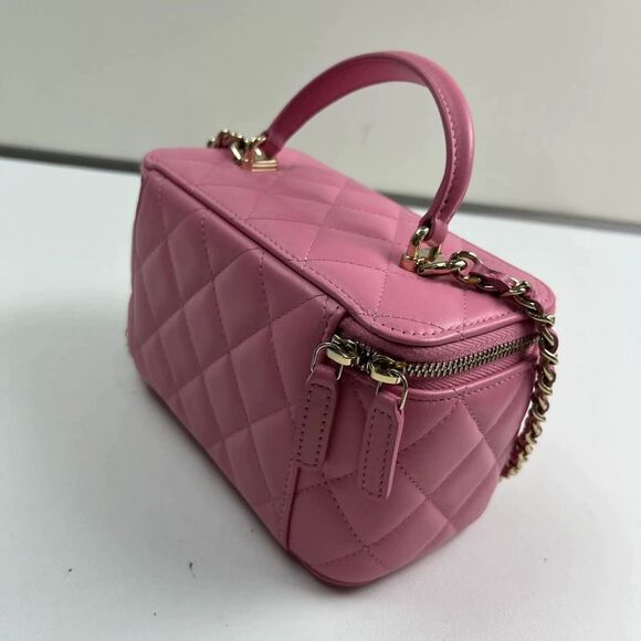 Chanel Women Pre-Loved Bag Very Good Condition - Picture 5 of 9